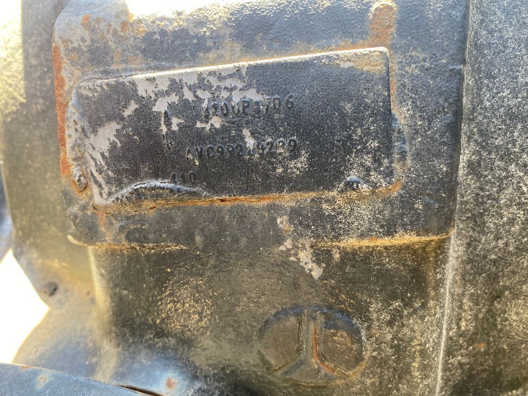 2000 VOLVO ACL - Image 18